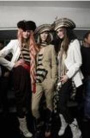 th_Jean_Paul_Gaultier_SS0801.JPG