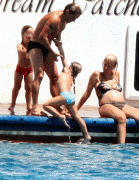 th_83464440759178.gif