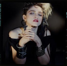 szavy_Madonna_George_Holz_Photoshoot_1984_07.jpg