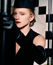 szavy_Madonna_Craig_McDean_Photoshoot_2002_for_Vanity_Fair_05.jpg