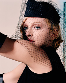 szavy_Madonna_Craig_McDean_Photoshoot_2002_for_Vanity_Fair_10.jpg