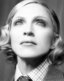 szavy_Madonna_Craig_McDean_Photoshoot_2002_for_Vanity_Fair_11.jpg