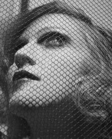szavy_Madonna_Craig_McDean_Photoshoot_2002_for_Vanity_Fair_12.jpg