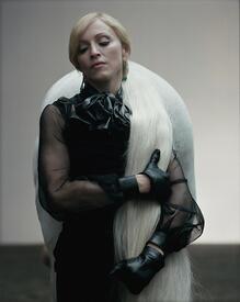 szavy_Madonna_Steven_Klein_Photoshoot_2006_33.jpg