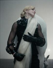 szavy_Madonna_Steven_Klein_Photoshoot_2006_45.jpg