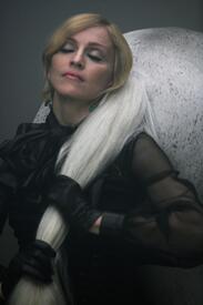 szavy_Madonna_Steven_Klein_Photoshoot_2006_51.jpg