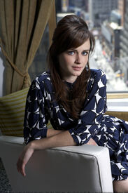 Alexis_Bledel_-_Irish_Brosch_Photoshoot_09.jpg