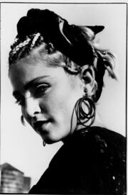 szavy_Madonna_Kate_Simon_Photoshoot_1983_01.jpg