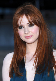 KarenGillan_2011GreatOrmondStreetF1Party_July6th_012.jpg