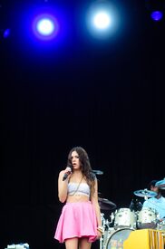 96091_Tikipeter_Eliza_Doolittle_Hop_Farm_Festival_2011_Day_3_019_123_886lo.jpg