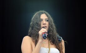 95967_Tikipeter_Eliza_Doolittle_Hop_Farm_Festival_2011_Day_3_001_123_471lo.jpg