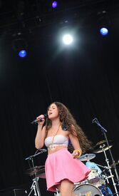 96055_Tikipeter_Eliza_Doolittle_Hop_Farm_Festival_2011_Day_3_012_123_536lo.jpg