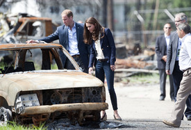 32397_Kate_Middleton_and_Prince_William_visit_Slave_Lake_Canada_July_6_2011_004_122_841lo.jpg