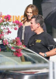 th_JenniferLopezCelebutopia_net5.JPG