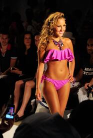 AdrienneBailon_NicolitaSwimwearshow_Miami_180711_020.jpg