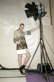 CacharelSpring2007BackstageBUY1QhM97B2x.jpg