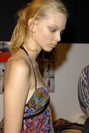 EtroSpring2007BackstageB64rllX-tLdx.jpg