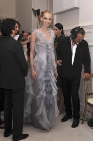 ValentinoFall2008BackstageOX5S4z-ygPgx.jpg