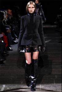 alexandra_martynova_givenchy_fw12_par_1_o.jpg