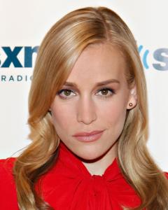 tduid300011_PiperPerabo.jpg