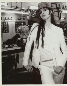 Harper's_Bazaar_RU_03-2002_Ph-Hellin_Kay_3.jpg