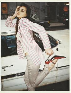 Harper's_Bazaar_RU_03-2002_Ph-Hellin_Kay_6.jpg