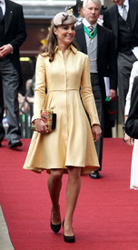 497183398_celebutopia_catherine_duchess_of_cambridge_scotland_july5_cu_olya5_122_509lo.jpg