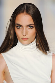 Alexandre_Vauthier_Fall_2012_Details_c_HTkfid_Khjz.jpg