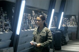 Kandyse-McClure-BSG-Promotional-Still-kandyse-mcclure-8204712-1450-964.jpg