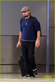 001_leonardo-dicaprio-jets-out-of-miami-afte.jpg