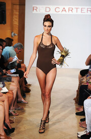 Red_Carter_Presentation_MBFW_Swim_2012_Dlj8_I2mk_D.jpg