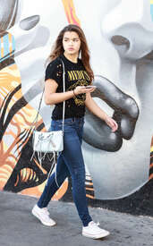 Paris-Berelc-in-Jeans--14.jpg