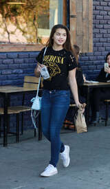 Paris-Berelc-in-Jeans--08.jpg