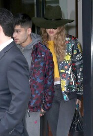 Gigi Hadid Zayn Malik Out NYC E2YPmgxcmb4x.jpg