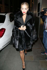 Rita-Ora-at-Cafe-Royal--05.jpg