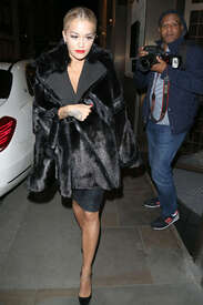 Rita-Ora-at-Cafe-Royal--09.jpg