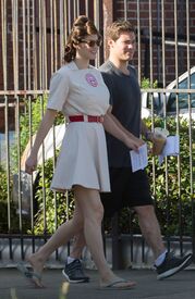 alexandra-daddario-on-the-set-of-when-we-first-met-in-new-orleans-07-18-2016_5.jpg