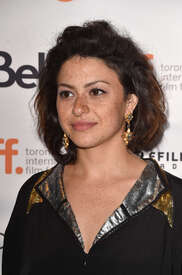 Alia-Shawkat--The-Into-the-Forest-Premiere-at-2015-TIFF--04.jpg