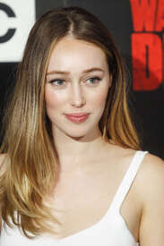 Alycia-Debnam-Carey--Fear-the-Walking-Dead-Fan-Event--05.jpg