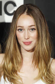 Alycia-Debnam-Carey--Fear-the-Walking-Dead-Fan-Event--08.jpg