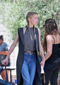 amber-heard-out-and-about-in-los-angeles-07-12-2016_3.jpg