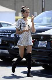 Madison_Beer_shopping_at_Ron_herman_store_in_West_Hollywood_July_18-2016_006.jpg