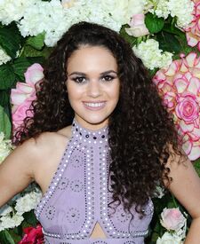 madison-pettis-at-prettylittlething.com-us-launch-party-in-los-angeles-07-07-2016_16.jpg