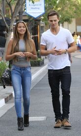 paris-berelc-in-jeans-out-in-glendale-09-01-2015_10.jpg