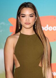 paris-berelc-2016-kids-choice-awards-in-inglewood-ca-19.jpg