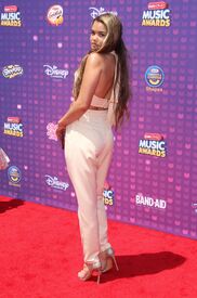 paris-berelc-at-2016-radio-disney-music-awards-in-los-angeles-04-30-2016_10.jpg