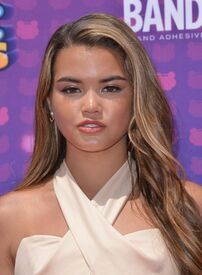 paris-berelc-at-2016-radio-disney-music-awards-in-los-angeles-04-30-2016_7.jpg