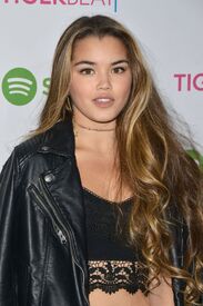 paris-berelc-at-tigerbeat-magazine-launch-party-in-los-angeles-05-24-2016_12.jpg