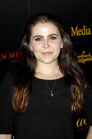 mae-whitman-40th-anniversary-gracies-awards-in-beverly-hills_3.jpg