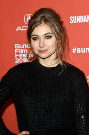 Imogen-Poots--Frank-and-Lola-Premiere--01.jpg